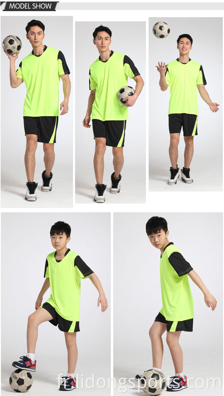 Sport Sport Wear Wear Brepwable Polyester Football Jersey Soccer Uniform Soforme pour les hommes